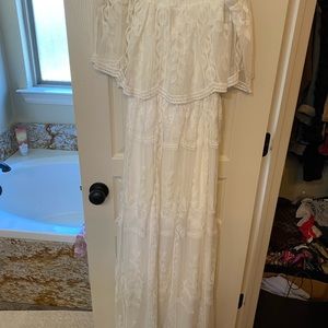 White lace maxi - maternity friendly!